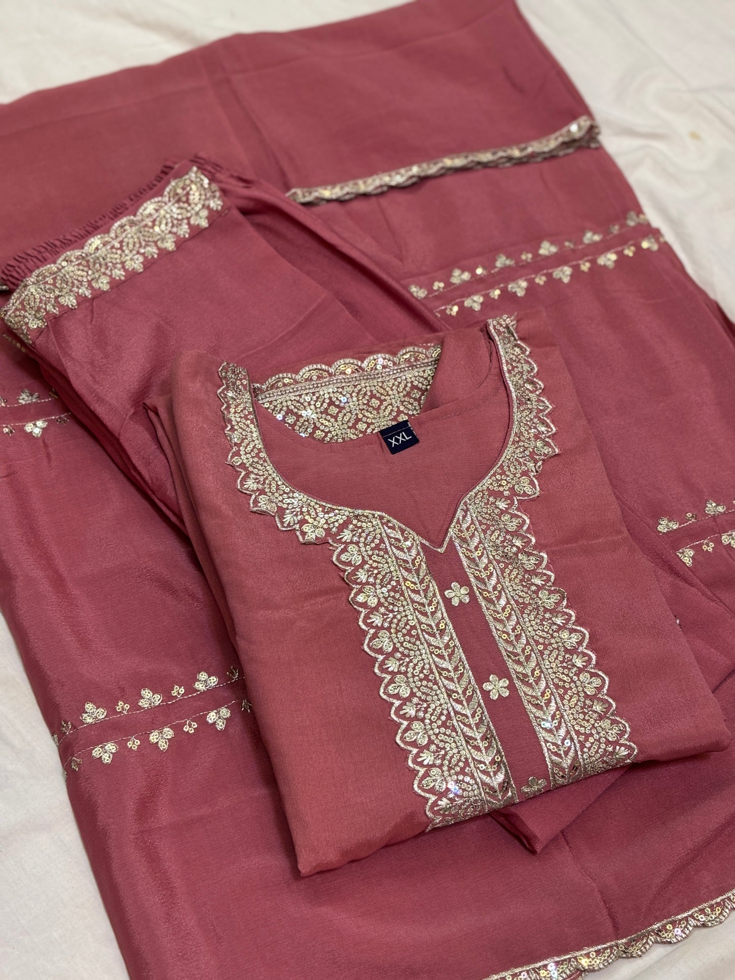 Nooré Dusk Edition Embroidery kurta set (3 piece )